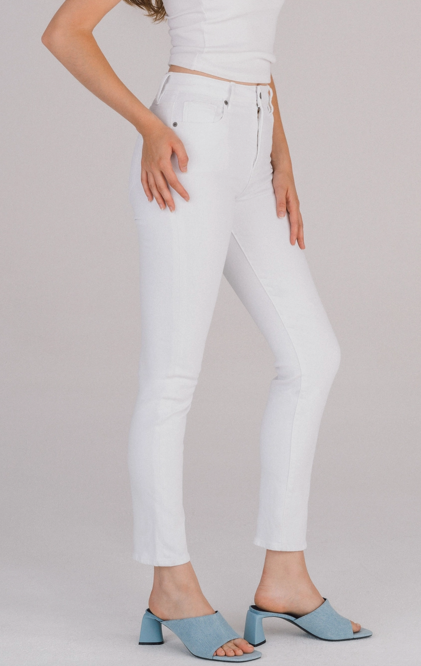 White 29" Inseam Tracey High Rise Straight